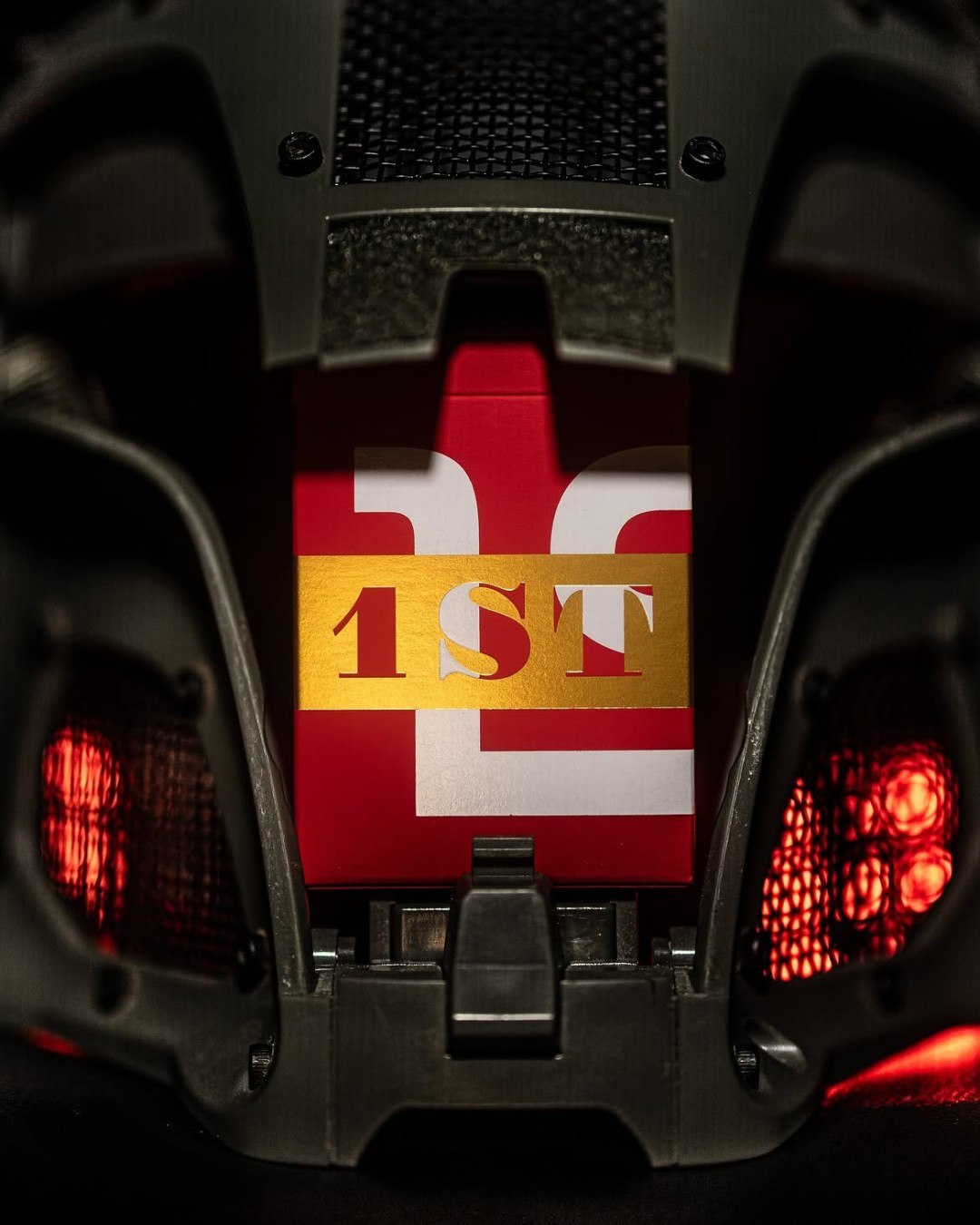 دسته کارت 1ST V6 Red دسته کارت 1ST V6 Red