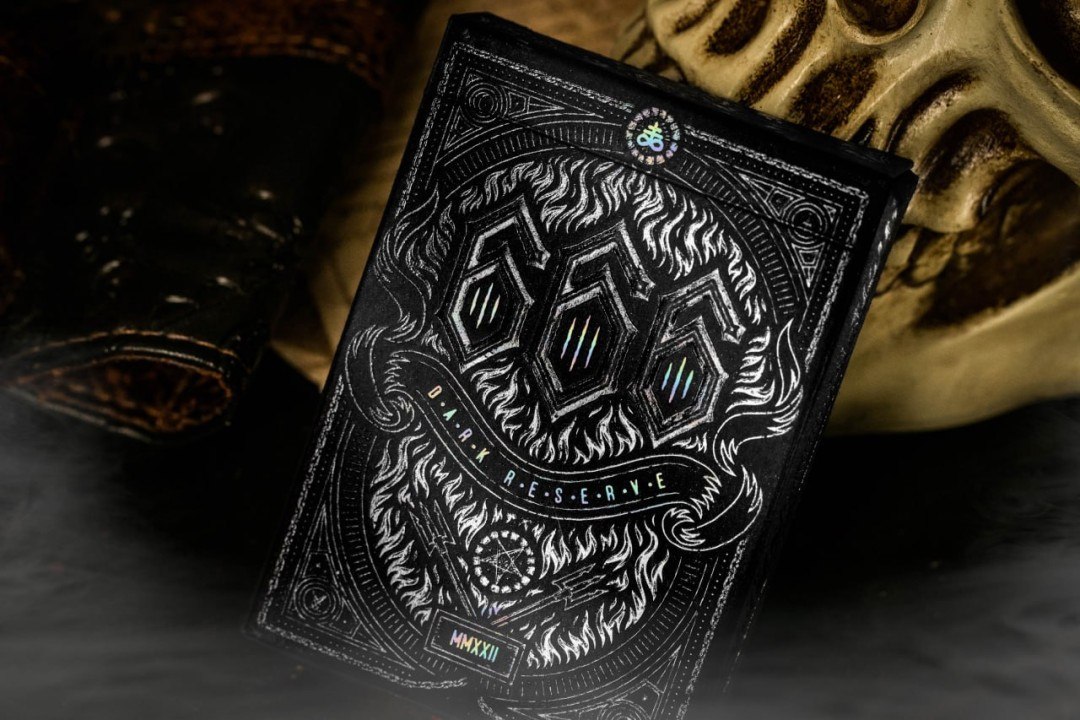 دسته کارت 666 V.4 Reverse Holo Dark Reserve GILDED