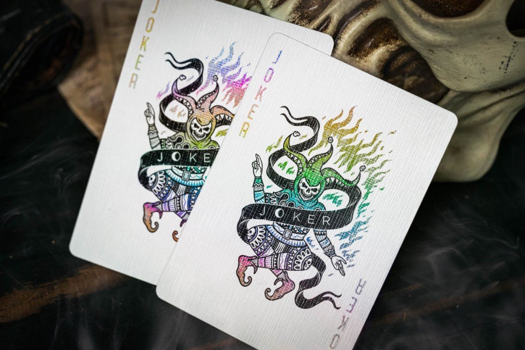 دسته کارت 666 V.4 Reverse Holo Dark Reserve GILDED دسته کارت 666 V.4 Reverse Holo Dark Reserve GILDED